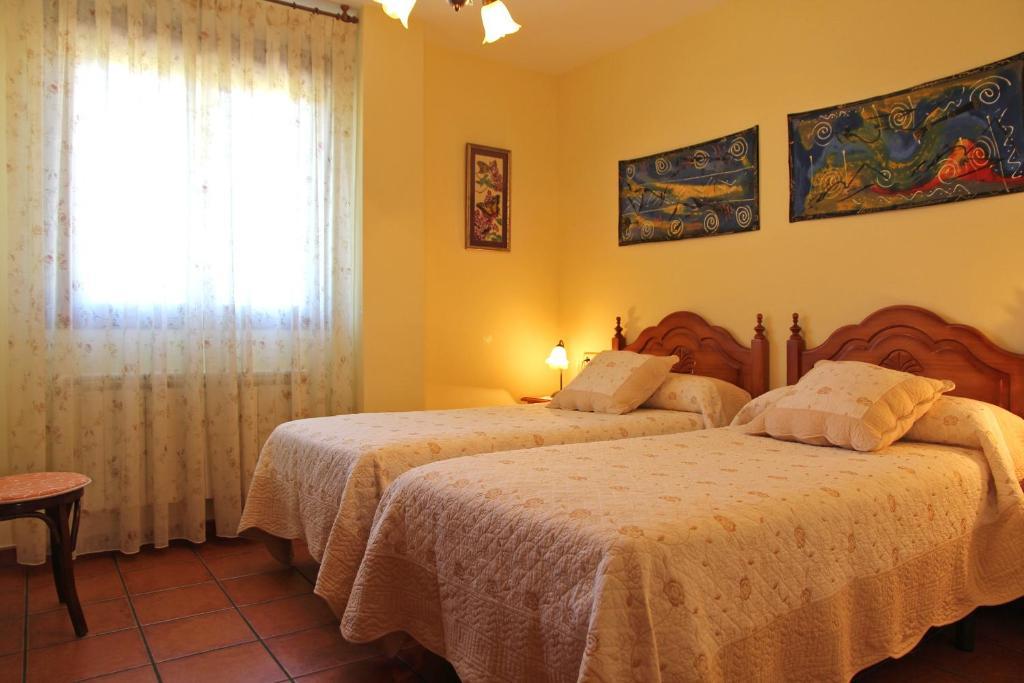 Hotel Los Arrenes De Tarancueña Værelse billede