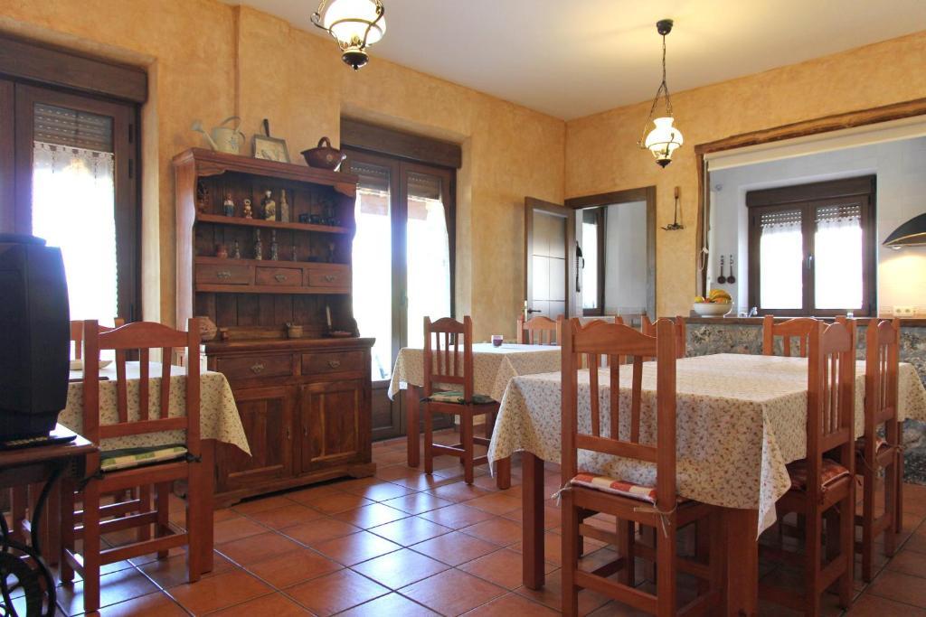 Hotel Los Arrenes De Tarancueña Eksteriør billede
